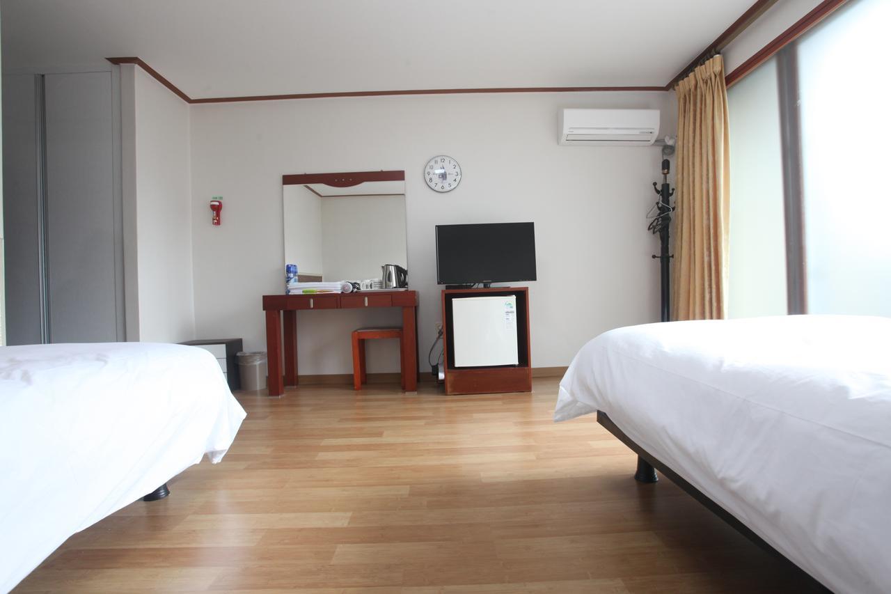 Jeju Youth Hostel エクステリア 写真
